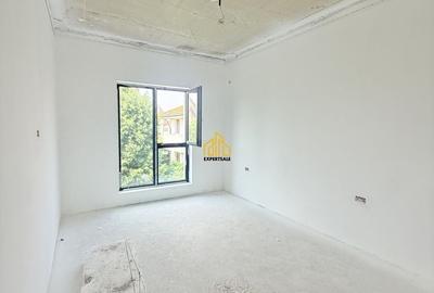 Casă cu 5 camere cu Teren 330 Mp în Central - 2