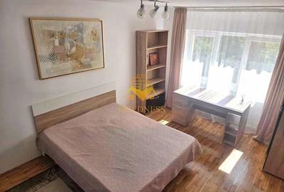 Apartament cu 2 camere decomandat, mobilat în Plopilor