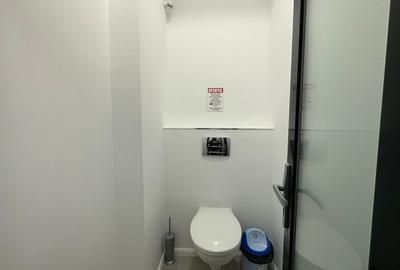 Spațiu comercial, de 28 mp, în Casa de Cultură - 3