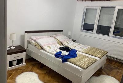 Apartament cu 3 camere decomandat în Central - 2