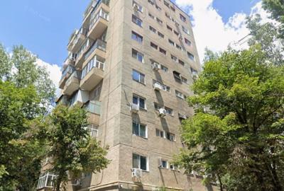 Apartament cu 3 camere semidecomandat în Giurgiului - 1