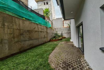 Apartament cu 2 camere semidecomandat în Iancului