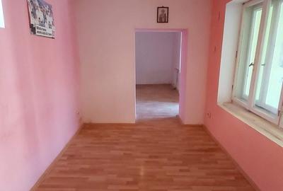 Casă cu 4 camere în Exterior Vest - 6