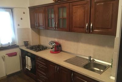 Apartament cu 3 camere decomandat în Traian - 4