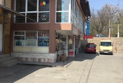 Spațiu comercial, de 32 mp, în Central - 8