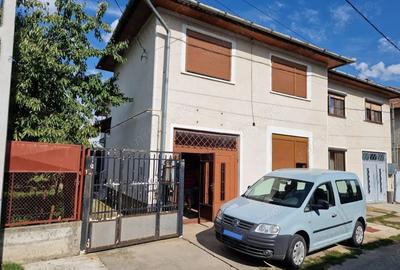 Casă cu 1 camere cu Teren 200 Mp în Central