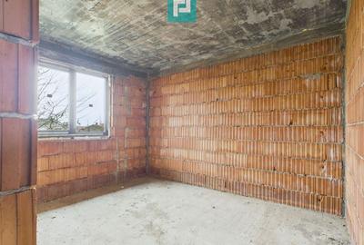 Casă individuală cu 4 camere cu Canalizare în Chișoda - 31