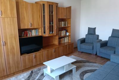 Apartament cu 2 camere decomandat în Titan - 2