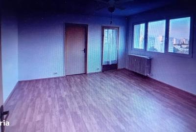 Apartament cu 2 camere decomandat în Titan