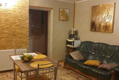 Apartament cu 3 camere decomandat în Nufărul - 2