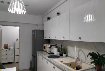 Apartament cu 2 camere decomandat, mobilat în Mioveni - 9