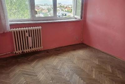 Apartament cu 3 camere decomandat în Valea Rosie