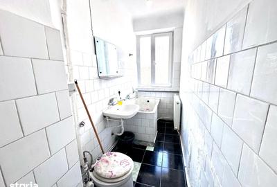 Apartament cu 2 camere nedecomandat în Central
