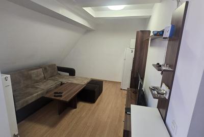 Apartament cu 2 camere decomandat în Colentina