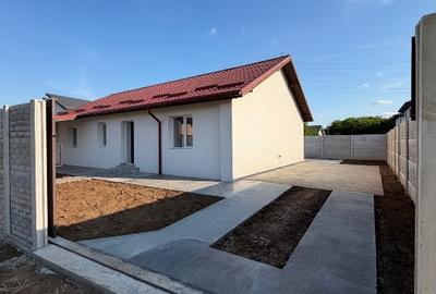 Casă individuală cu 3 camere cu Teren 358 Mp în Joița