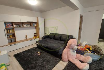 Apartament cu 3 camere decomandat, mobilat în 1 Mai