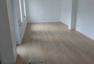 Spațiu comercial, de 160 mp, în Central - 1