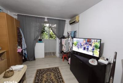Apartament cu 2 camere decomandat în Tei