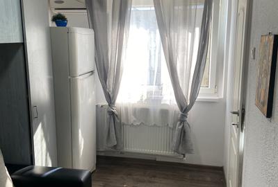 Garsonieră decomandată în Tineretului
