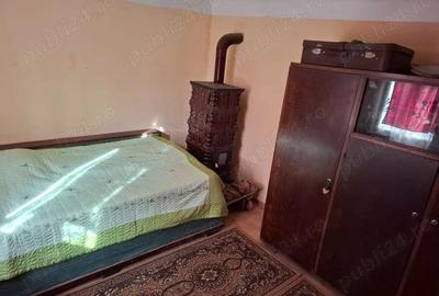 Casă în Laloșu