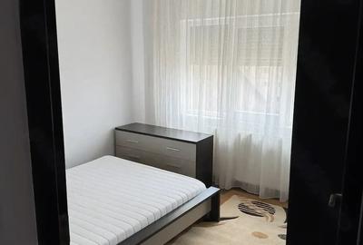 Apartament cu 3 camere decomandat în Girocului