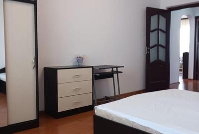 Apartament cu 3 camere decomandat în Gară - 3