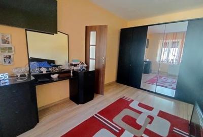 Casă cu 6 camere cu Teren 2656 Mp în Cenei - 8