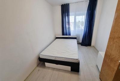 Apartament cu 3 camere decomandat în Independenței - 3