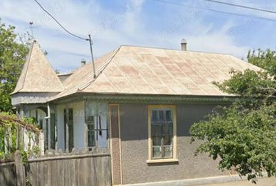 Teren de 2169 mp, în Jurilovca - 9