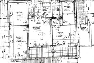 Casă cu 10 camere cu Teren 437 Mp în Central