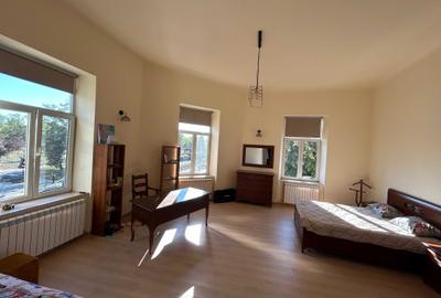 Apartament cu 2 camere semidecomandat în Ultracentral