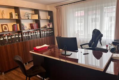 Apartament cu 3 camere decomandat în Central - 3