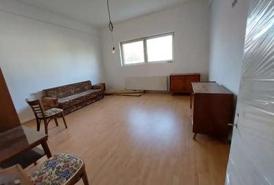 Apartament cu 3 camere în Orăștie