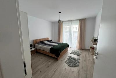 Apartament cu 2 camere decomandat în Tractorul - 2