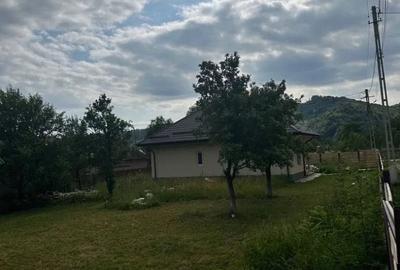 Casă cu 4 camere în Brebu - 4