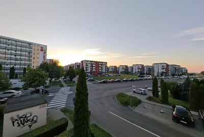 Apartament cu 3 camere decomandat, mobilat în Avantgarden