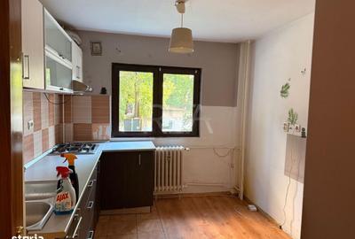 Apartament cu 2 camere semidecomandat în 1 Decembrie 1918