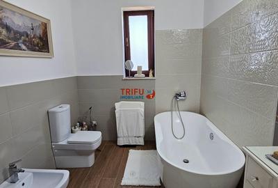 Casă cu 4 camere cu Teren 1698 Mp în Central