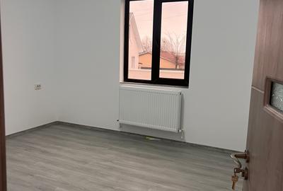 Casă cu 3 camere cu Teren 200 Mp în Lumina - 8