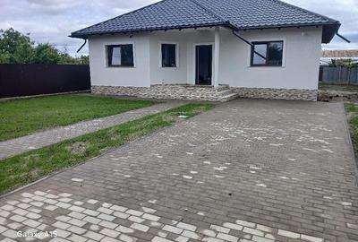 Casă cu Teren 500 Mp în Dumbrava - 4