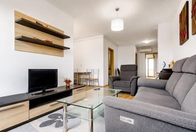 Apartament cu 3 camere semidecomandat, mobilat în Central - 2