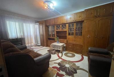 Apartament cu 3 camere decomandat, mobilat în Obcini