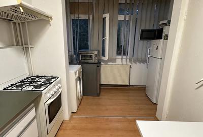 Apartament cu 2 camere decomandat în Zorilor