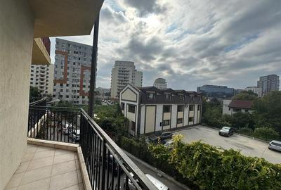 Apartament cu 2 camere decomandat în Palat - 2