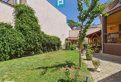 Casă cu 4 camere în Ultracentral