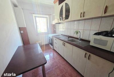 Apartament cu 2 camere decomandat în Tractorul - 2