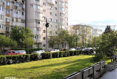 Apartament cu 2 camere decomandat, mobilat în Micro 20