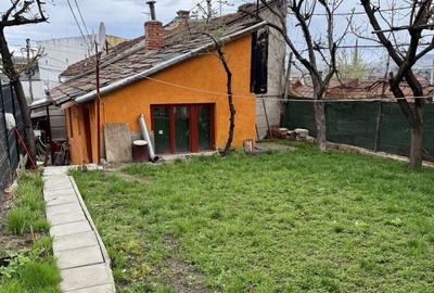 Casă cu 3 camere cu Teren 310 Mp în Andrei Mureșanu