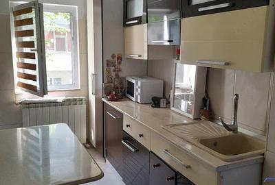 Apartament cu 2 camere semidecomandat în Central - 1