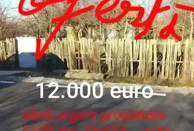 Teren de 1100 mp, în Central